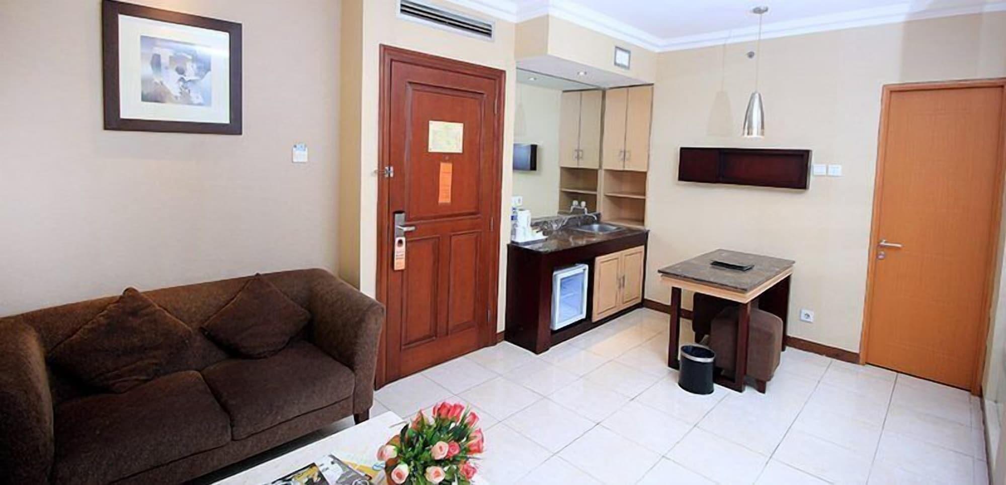 Grand Setiabudi Hotel Бандунг Екстериор снимка