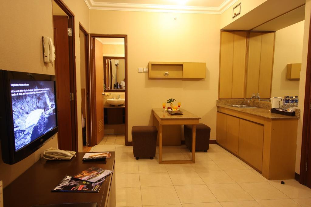 Grand Setiabudi Hotel Бандунг Екстериор снимка