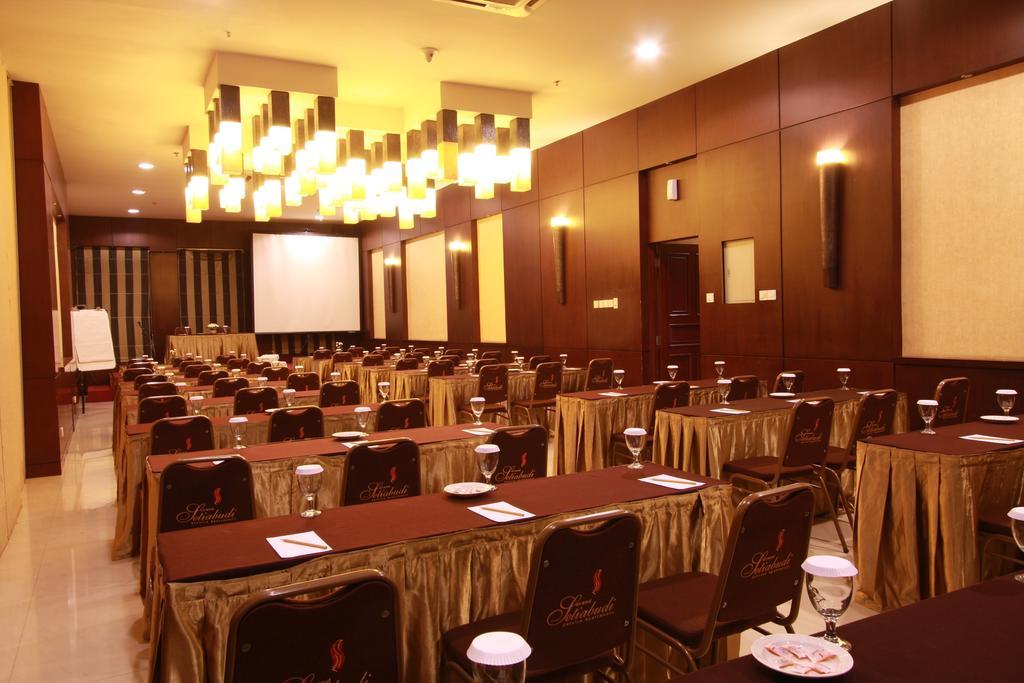 Grand Setiabudi Hotel Бандунг Екстериор снимка