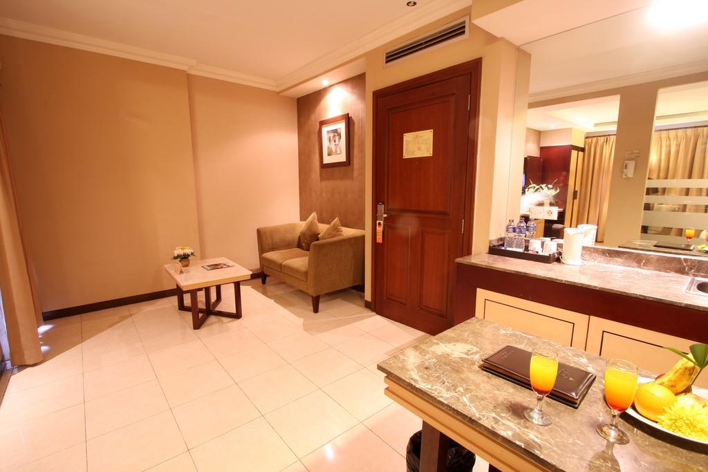 Grand Setiabudi Hotel Бандунг Екстериор снимка