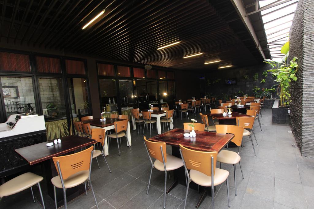 Grand Setiabudi Hotel Бандунг Екстериор снимка