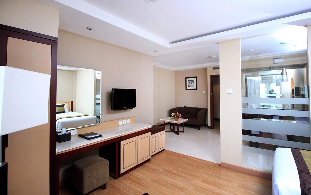 Grand Setiabudi Hotel Бандунг Екстериор снимка