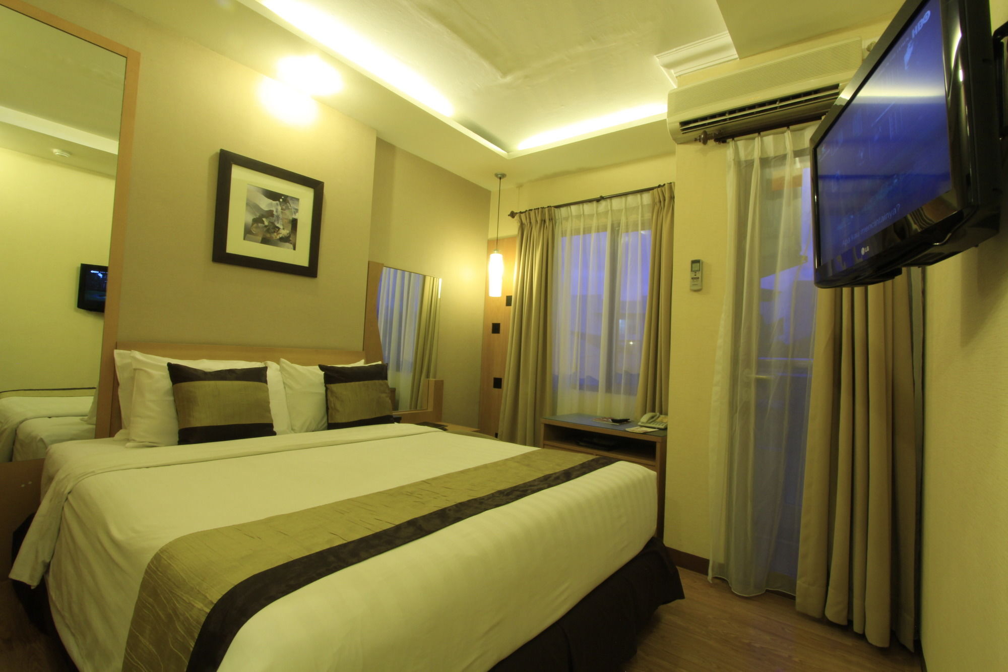 Grand Setiabudi Hotel Бандунг Екстериор снимка