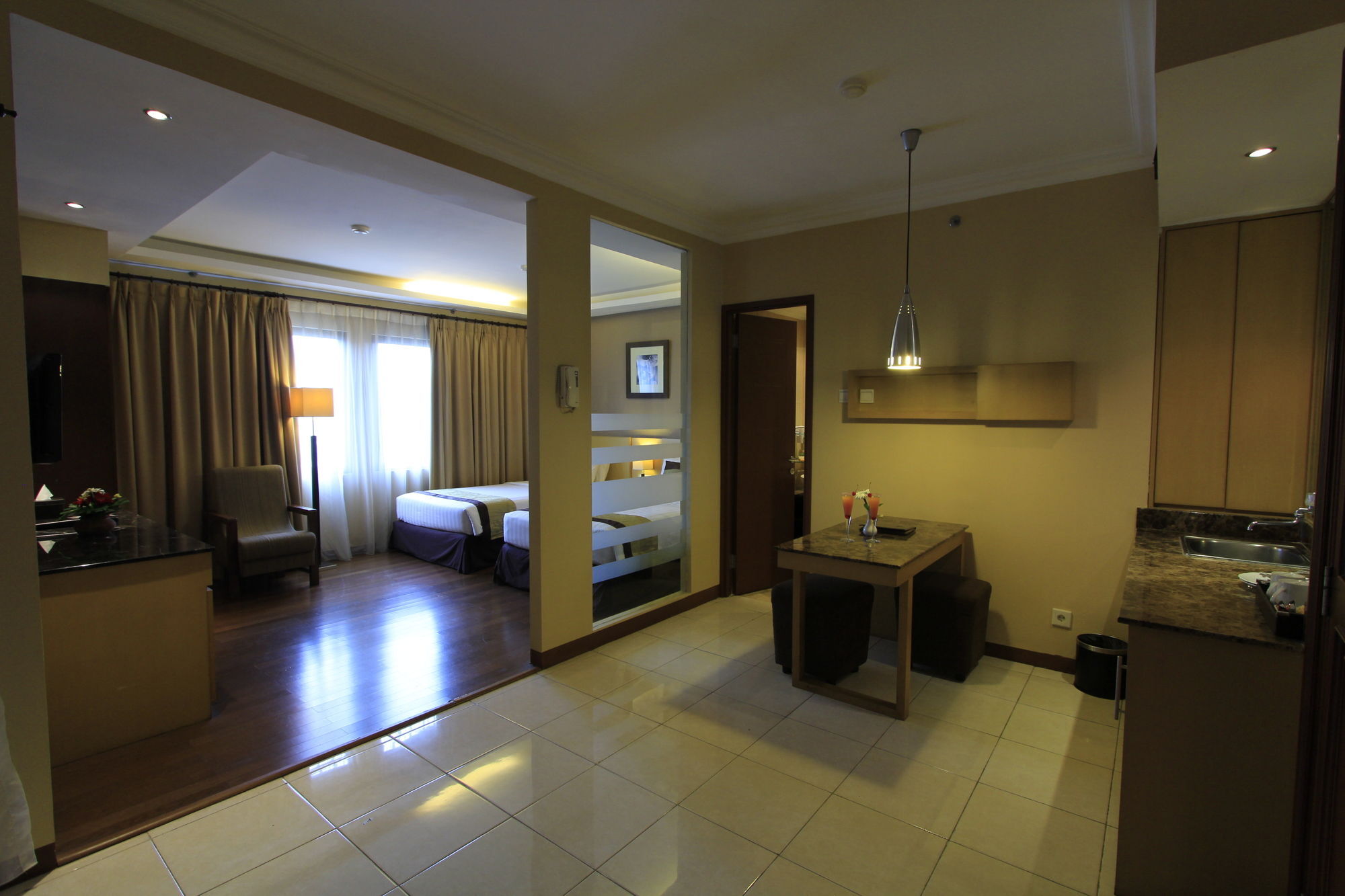 Grand Setiabudi Hotel Бандунг Екстериор снимка