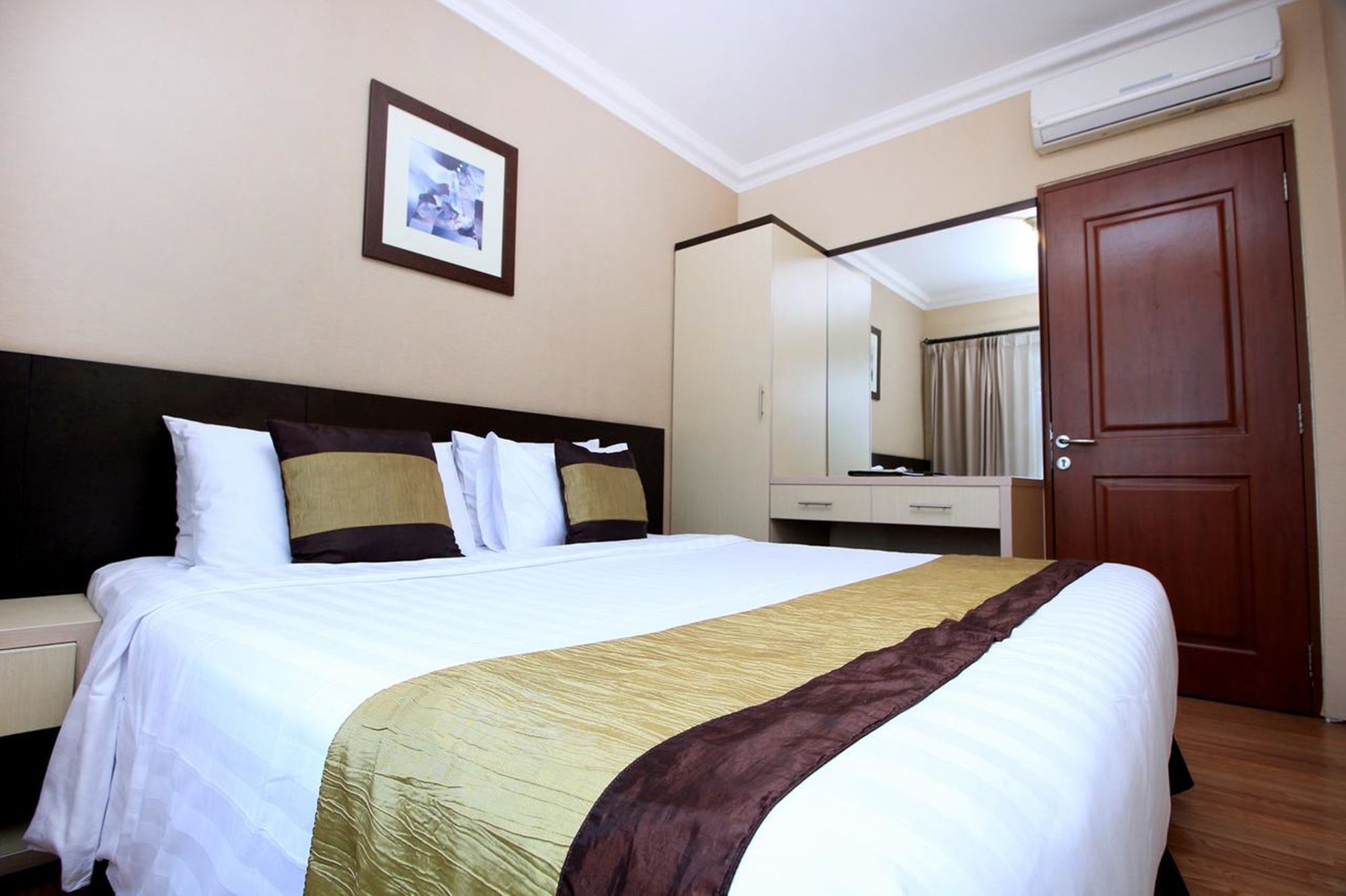 Grand Setiabudi Hotel Бандунг Екстериор снимка