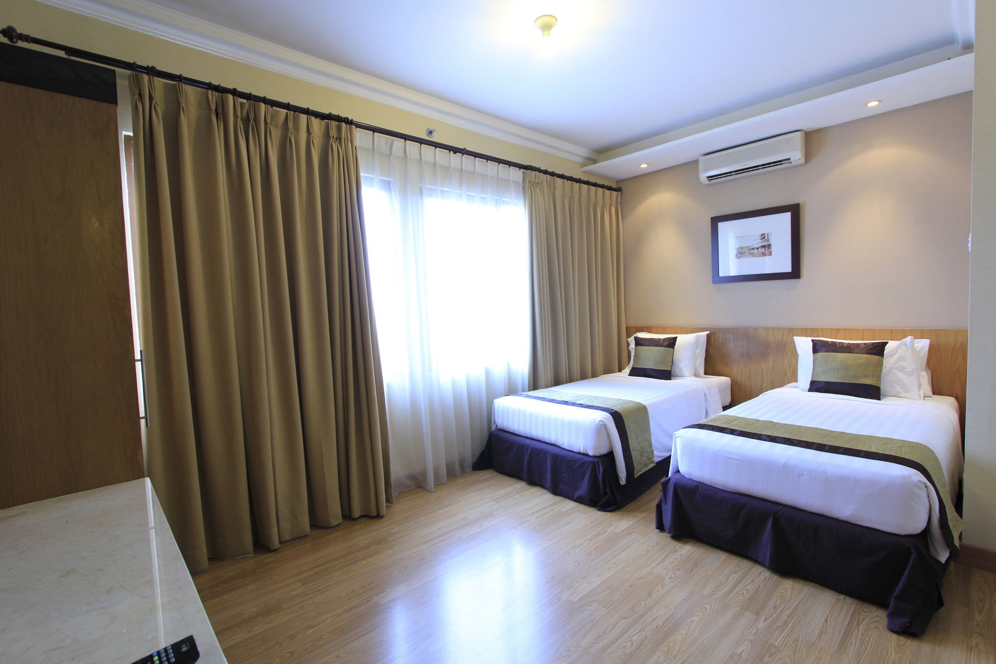 Grand Setiabudi Hotel Бандунг Екстериор снимка