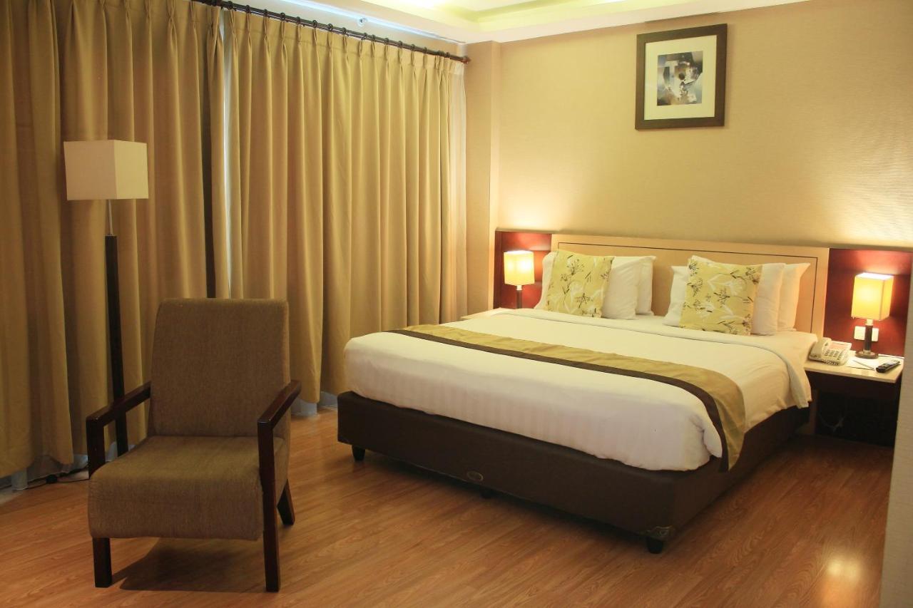 Grand Setiabudi Hotel Бандунг Екстериор снимка